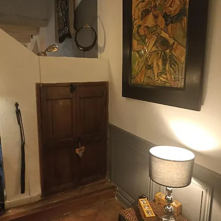 La Villageoise, Troglodyte Pitoresque Au Coeur Du Village * Rognes
